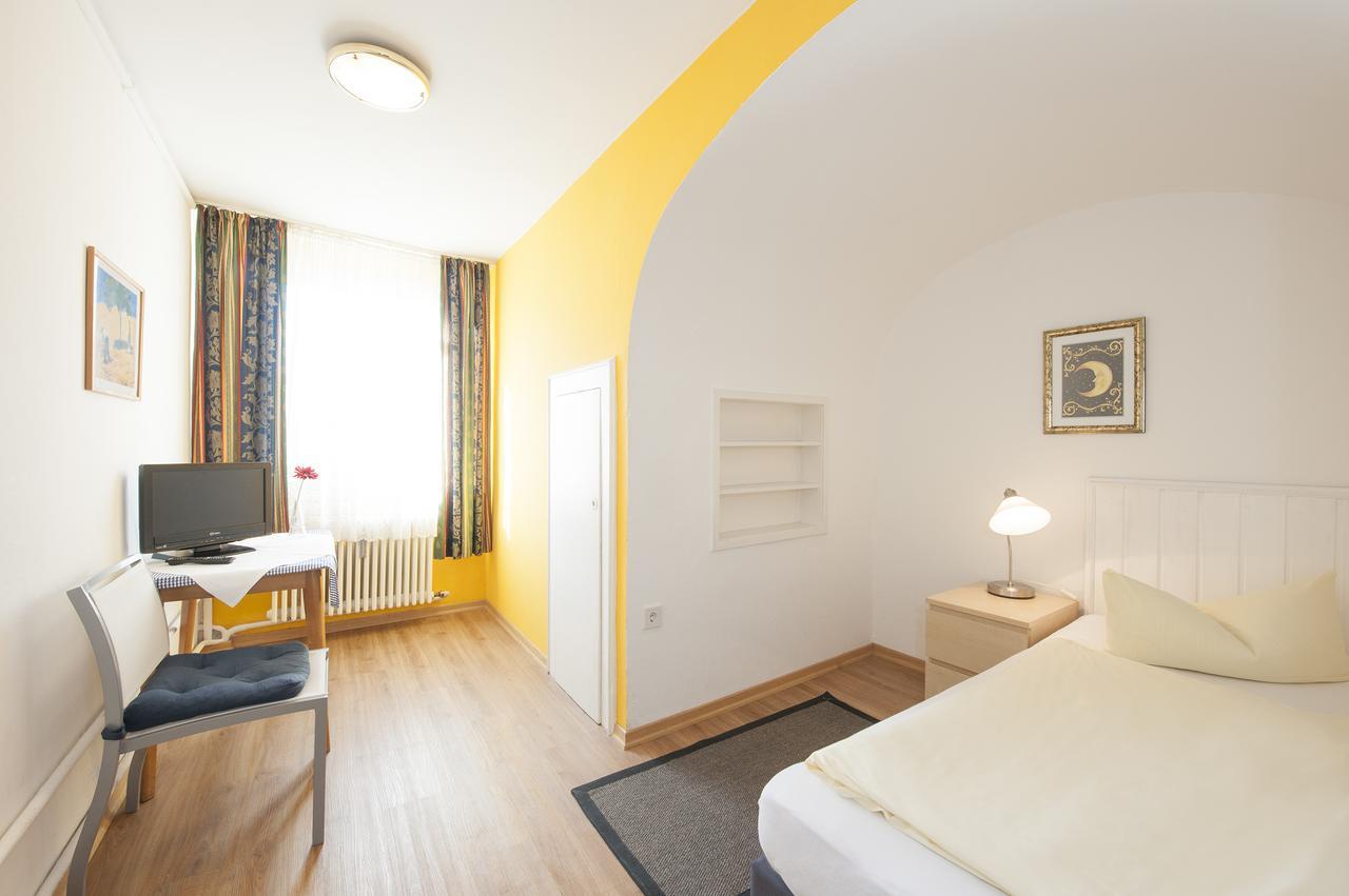 Pension/guesthouse Am Hauptbahnhof *